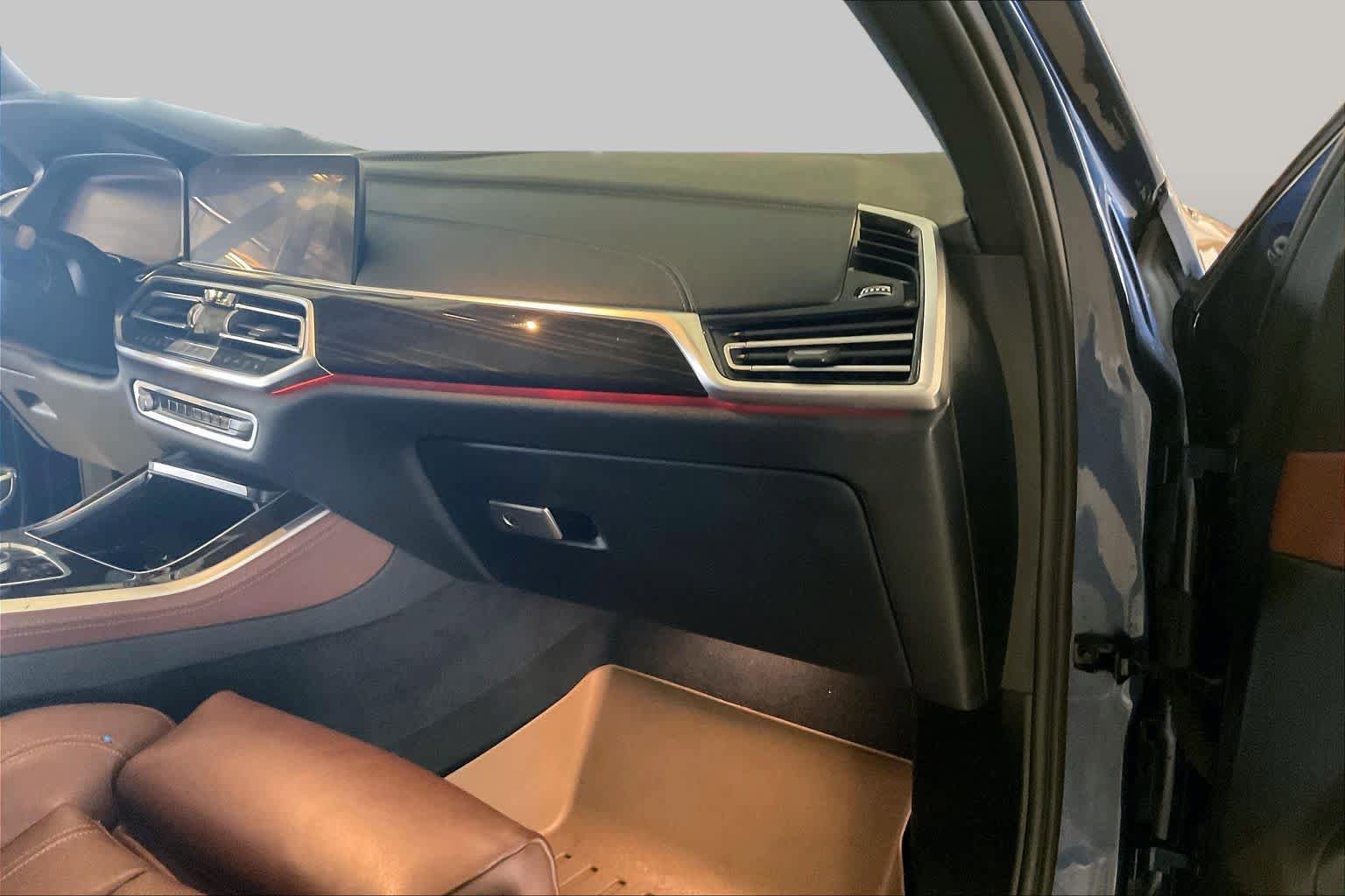 Used 2019 BMW X5 xDrive40i w/ Convenience Package AWD/4WD image 17