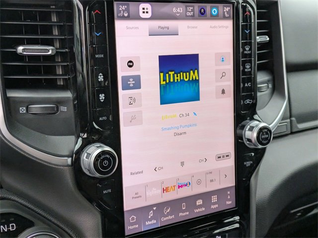 New 2026 RAM 1500 4x4 Crew Cab image 17