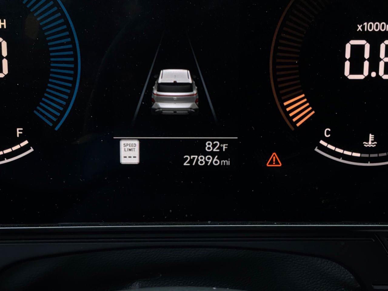 Used 2025 Hyundai Kona SEL FWD image 40