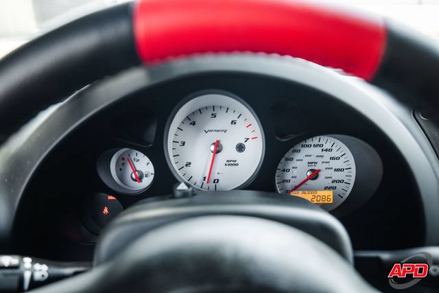 Used 2010 Dodge Viper ACR RWD image 10