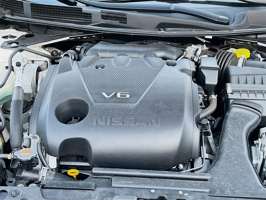 Used 2022 Nissan Maxima SR w/ Sport Mat Group image 31