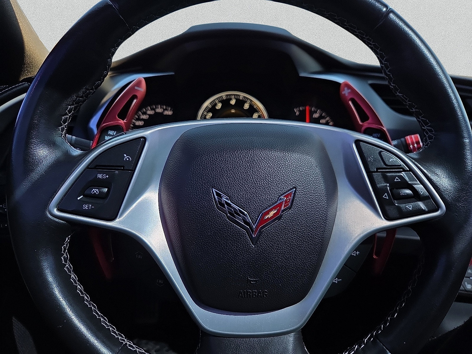 Used 2015 Chevrolet Corvette Stingray Coupe RWD image 24