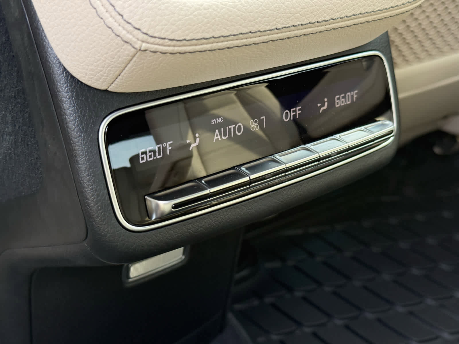 New 2026 Mercedes-Benz GLS 580 4MATIC image 33