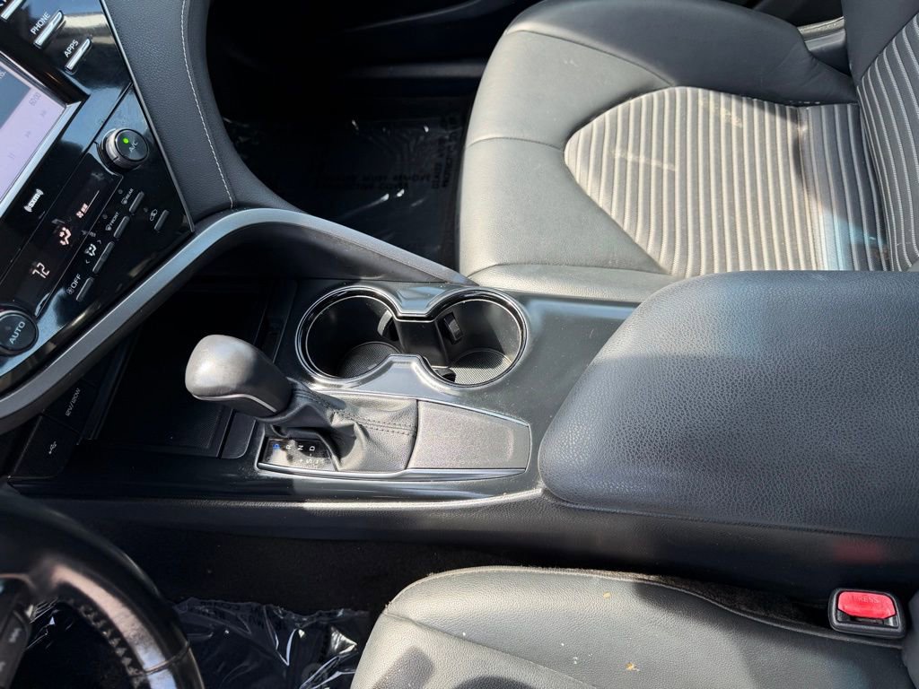 Used 2020 Toyota Camry SE image 22