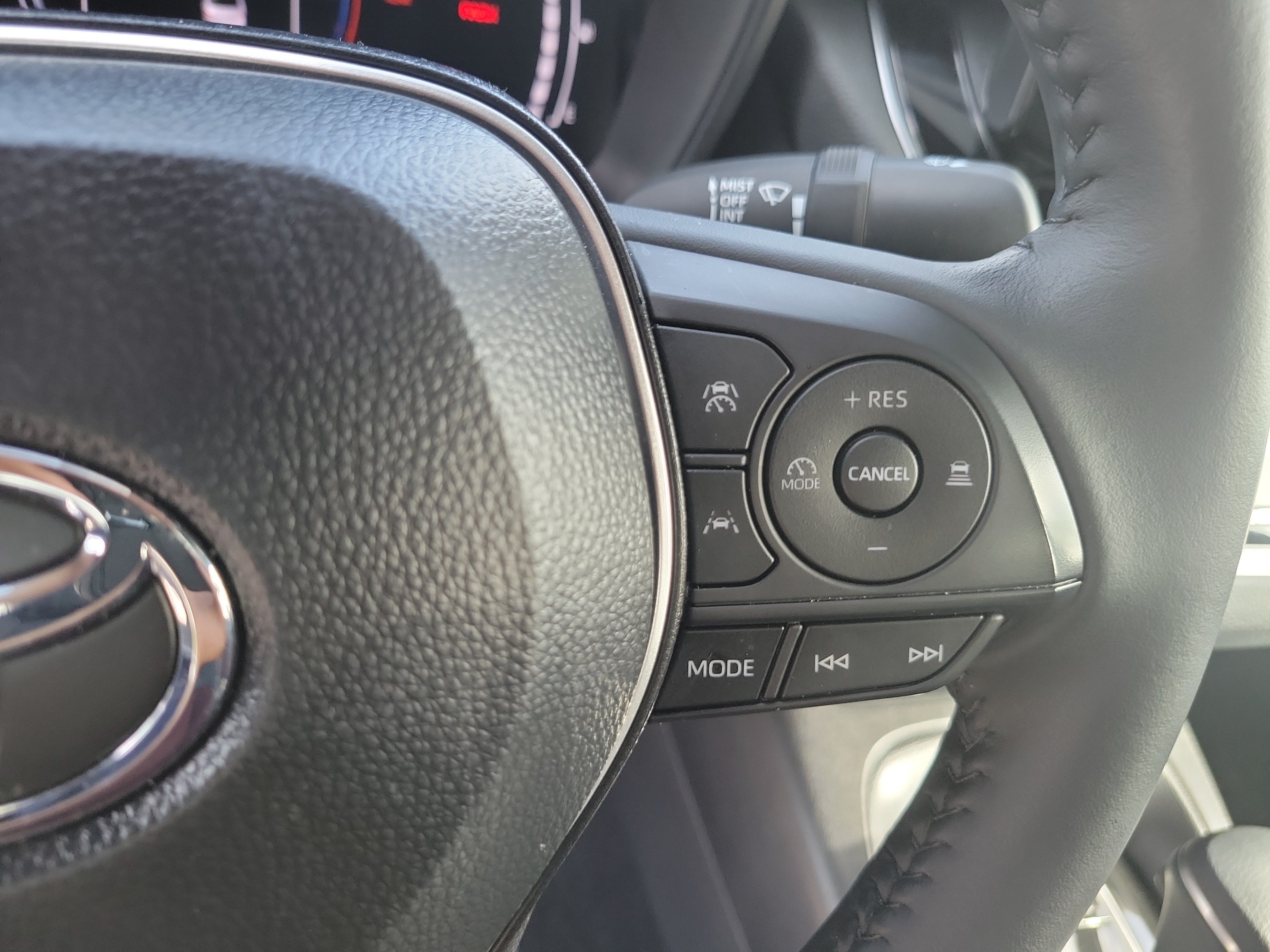 Certified 2026 Toyota Corolla SE FWD image 27