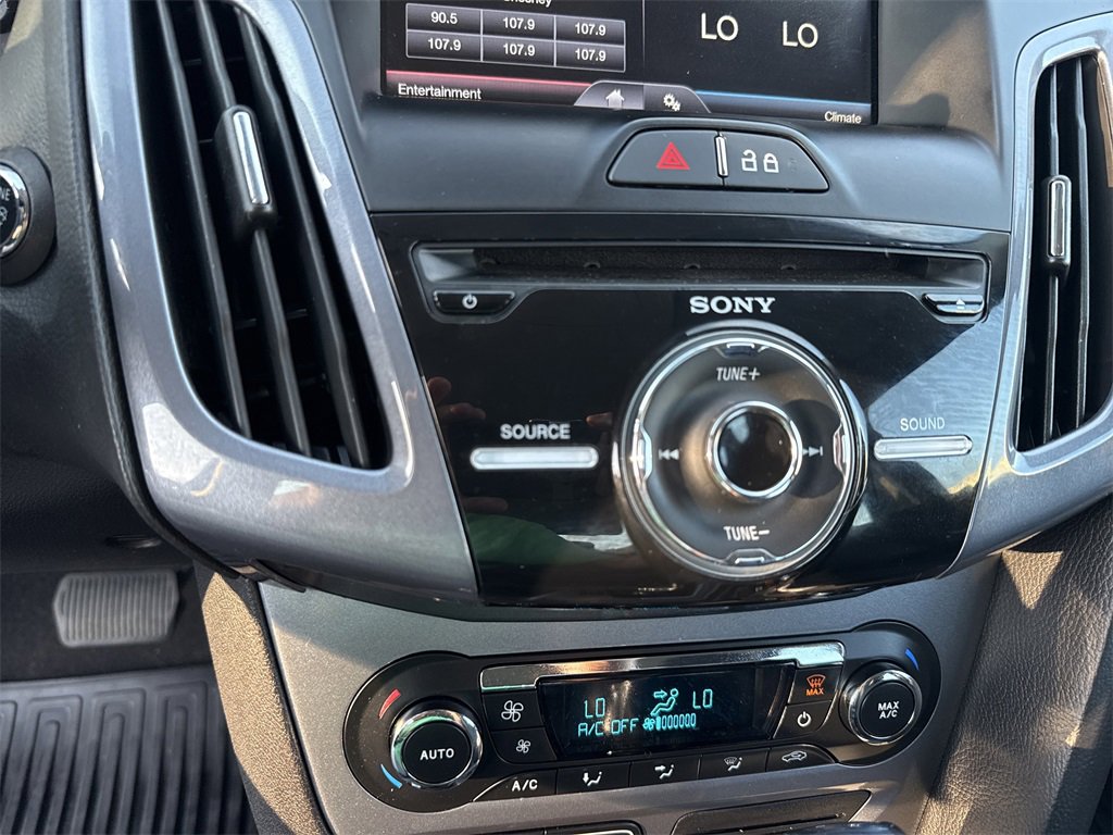 Used 2014 Ford Focus Titanium image 29