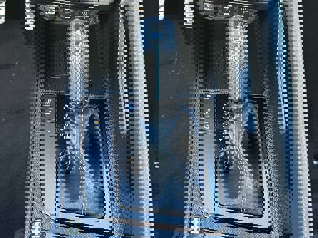 Used 2025 Hyundai Elantra N image 23