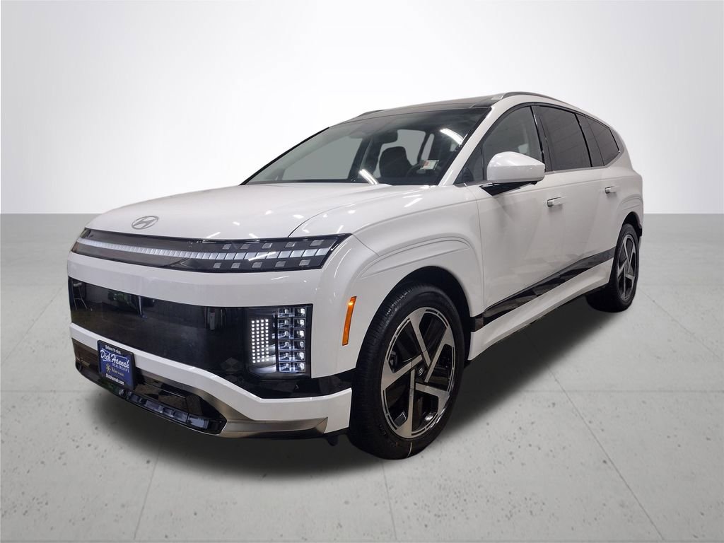 New 2026 Hyundai Ioniq 9 Calligraphy image 2