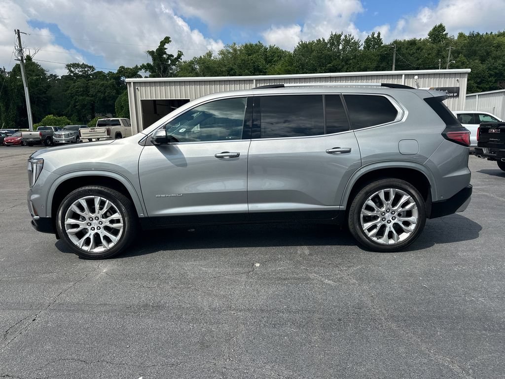 Used 2024 GMC Acadia Denali w/ Super Cruise Package FWD image 9