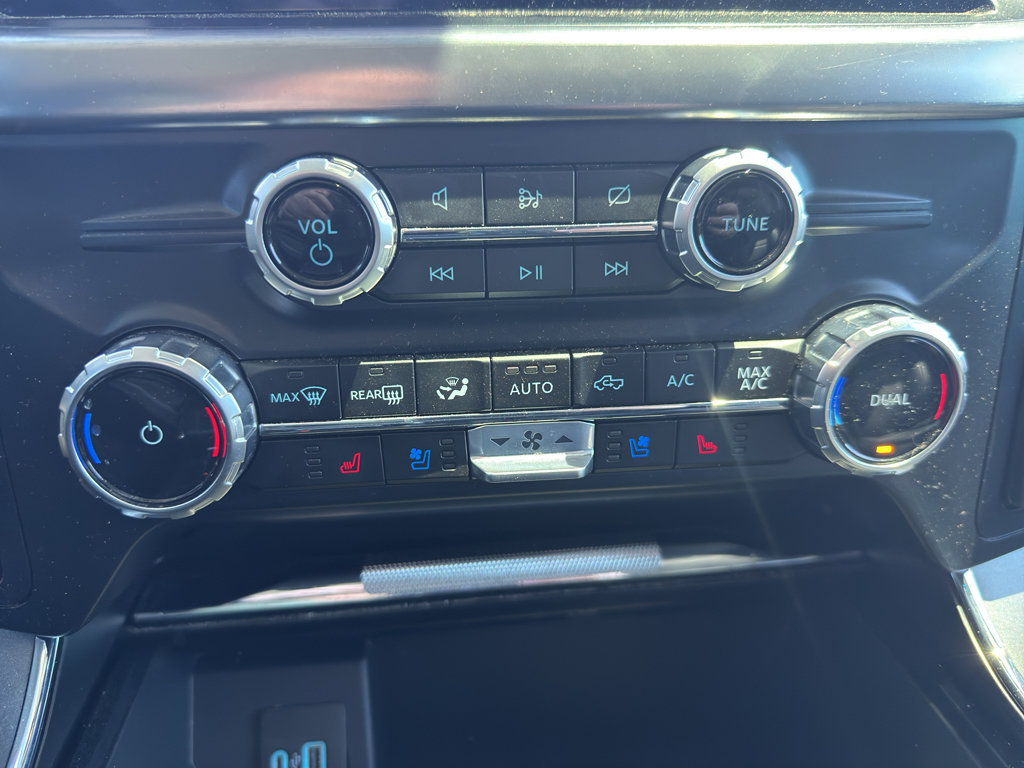 Used 2023 Ford F150 Lariat w/ Trailer Tow Package AWD/4WD image 13