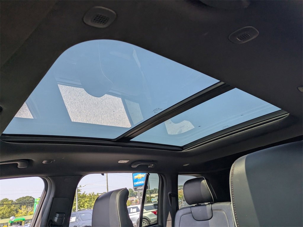 Used 2022 Jeep Grand Cherokee Summit w/ Adv Protech Group IV image 27