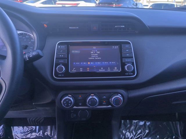 Used 2022 Nissan Kicks S image 25