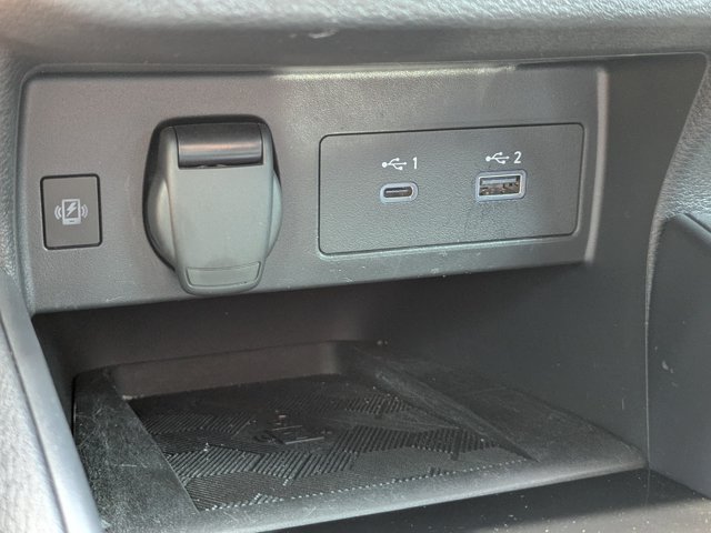 Certified 2024 Nissan Versa SR w/ Trunk Package FWD image 23