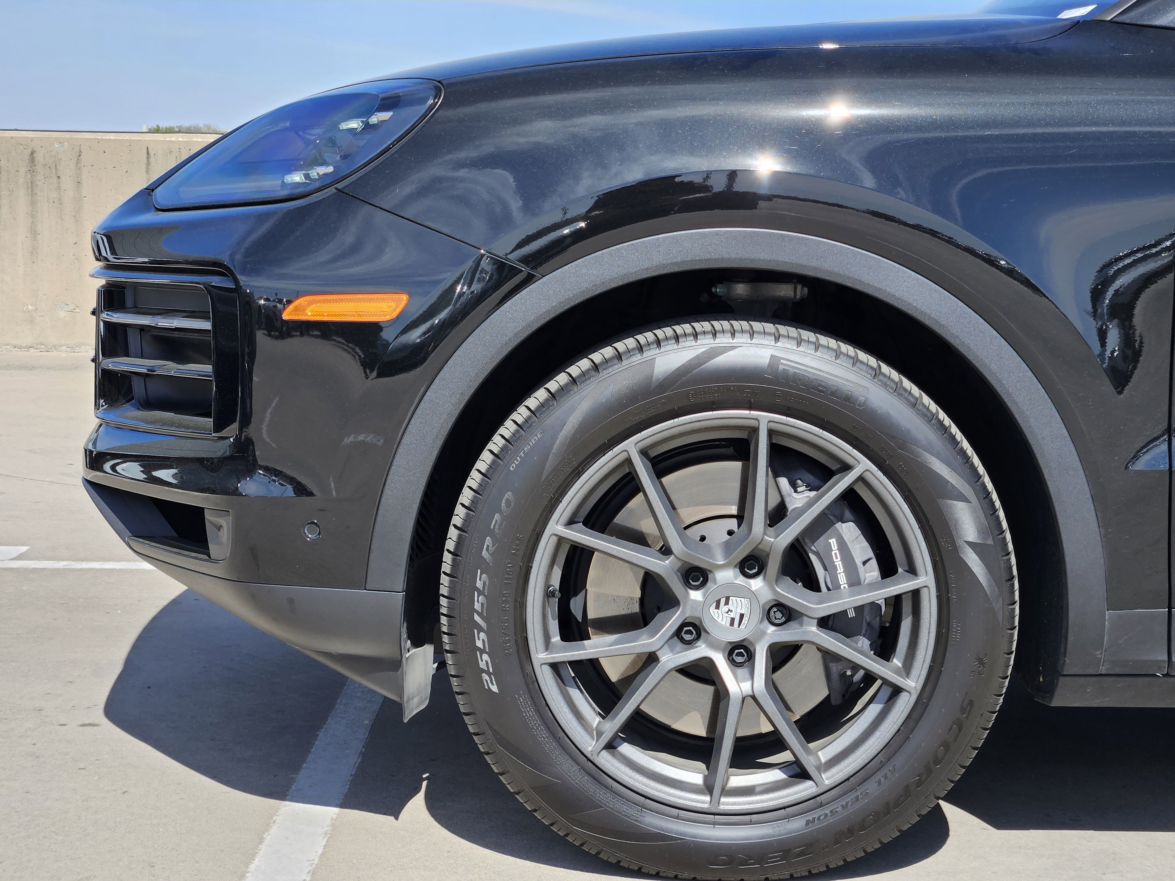 Used 2025 Porsche Cayenne image 13