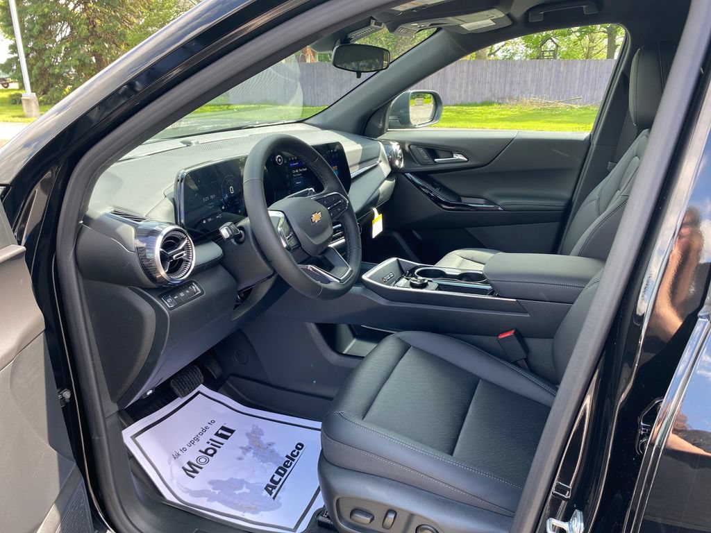 New 2026 Chevrolet Equinox LT w/ Convenience Package II AWD/4WD image 22