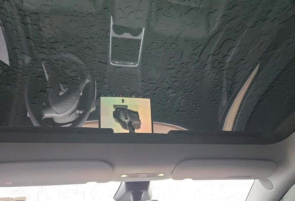 Used 2024 Tesla Model Y Performance image 8