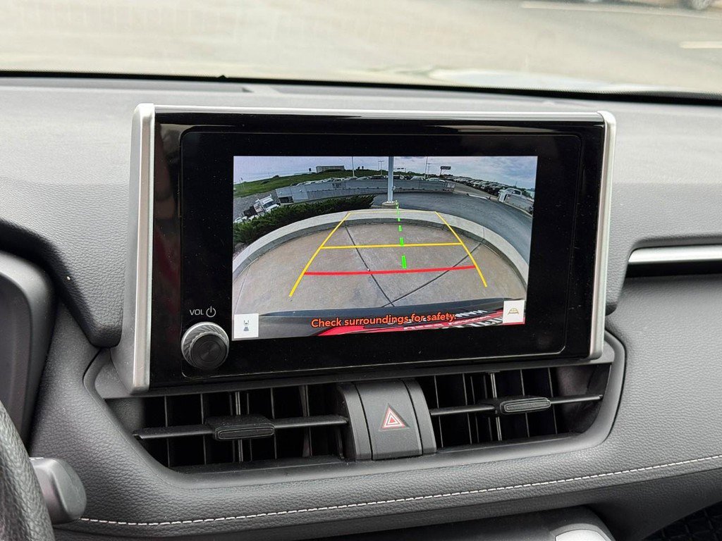 Certified 2024 Toyota RAV4 XLE FWD image 27