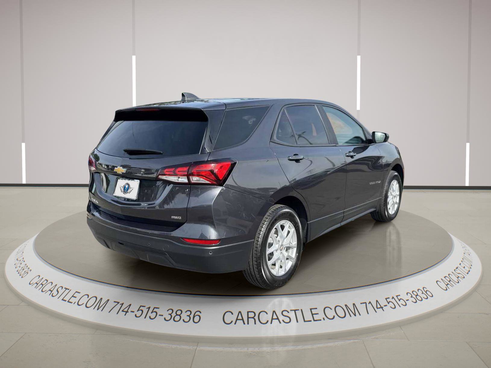 Used 2022 Chevrolet Equinox LS w/ LPO, Floor Liner Package AWD/4WD image 4