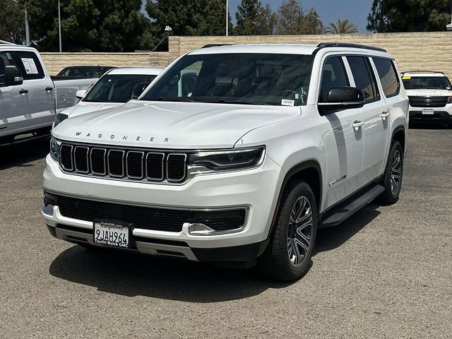 Used 2023 Jeep Wagoneer L Series II AWD/4WD image 3
