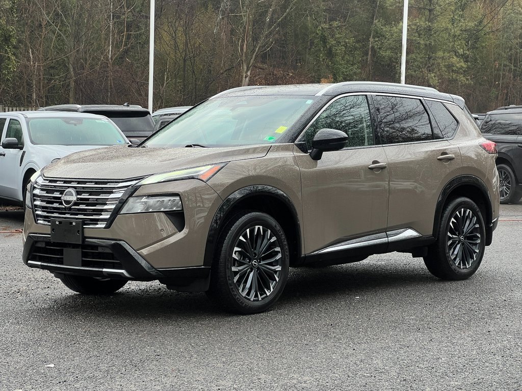 Used 2024 Nissan Rogue Platinum w/ Platinum Premium Package image 2