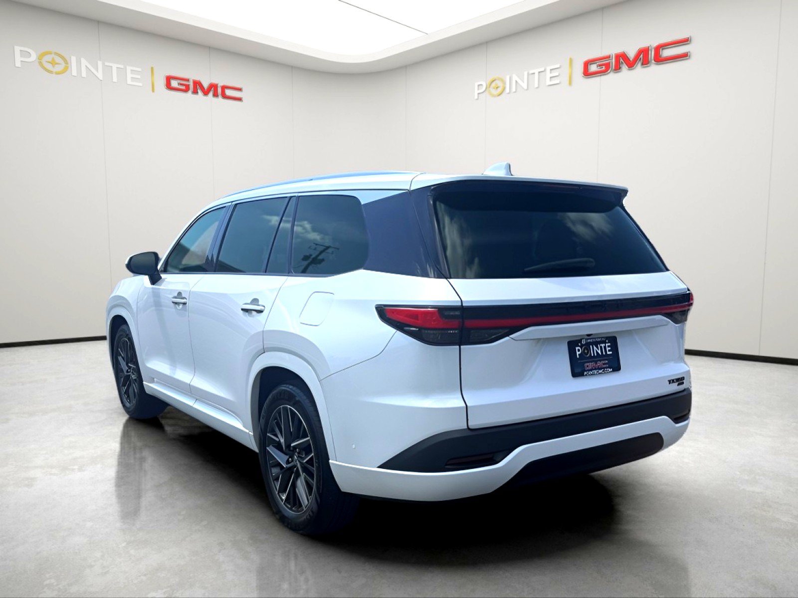 Used 2025 Lexus TX 350 AWD w/ Technology Package image 6
