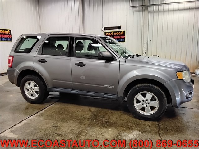 Used 2008 Ford Escape XLS AWD/4WD image 2