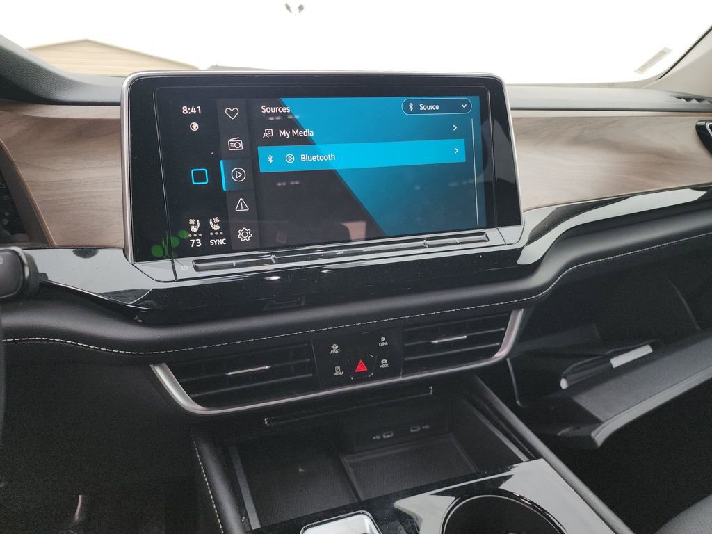 Used 2024 Volkswagen Atlas SE image 11