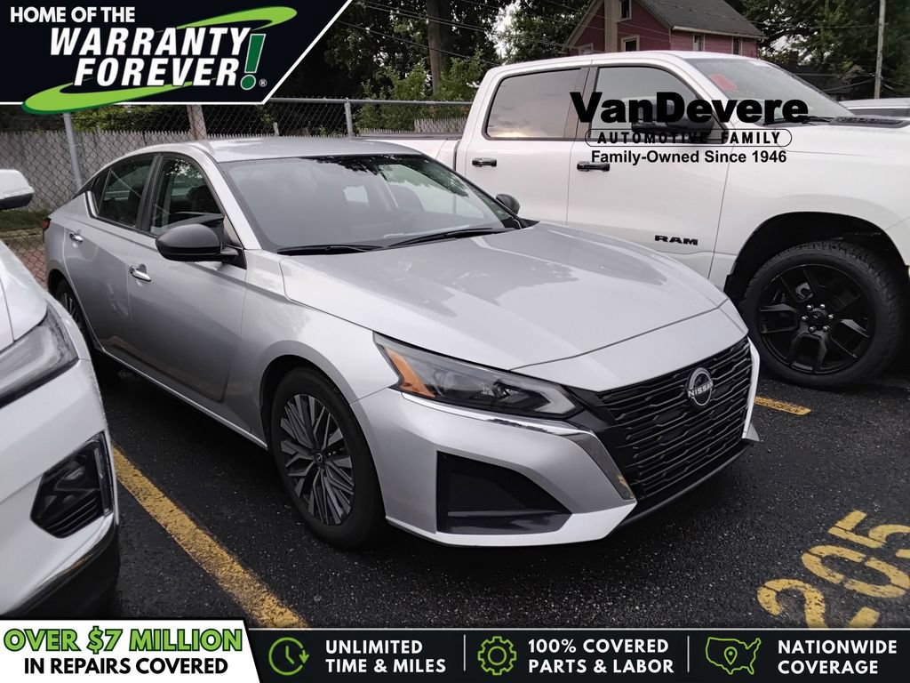 Used 2024 Nissan Altima 2.5 SV FWD video 1