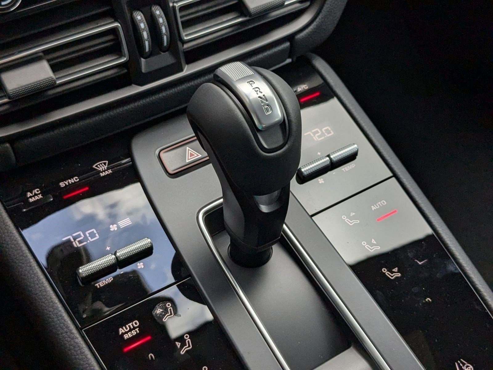 Certified 2025 Porsche Macan image 20