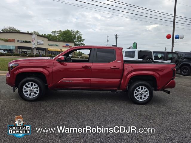 Used 2025 Toyota Tacoma SR5 image 4