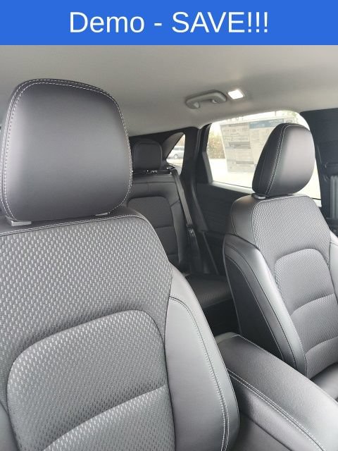 New 2026 Ford Escape SE FWD image 15