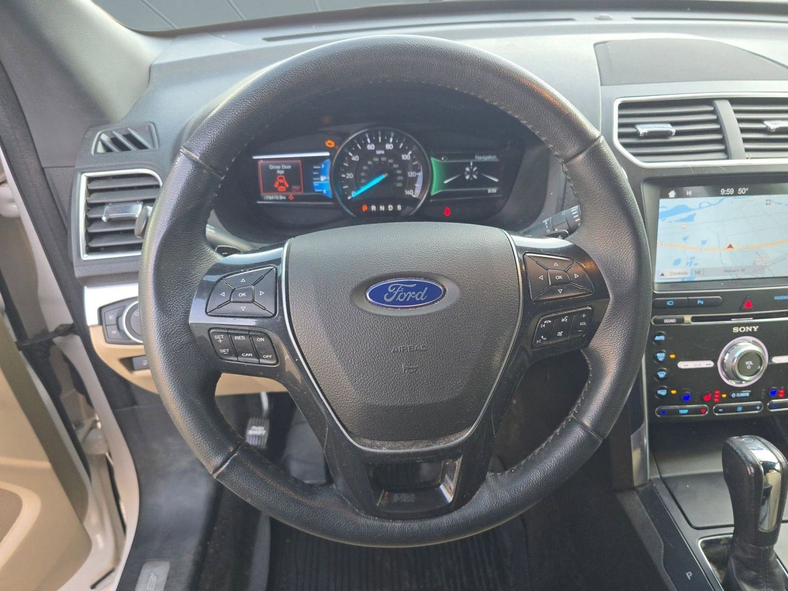 Used 2017 Ford Explorer Limited image 15