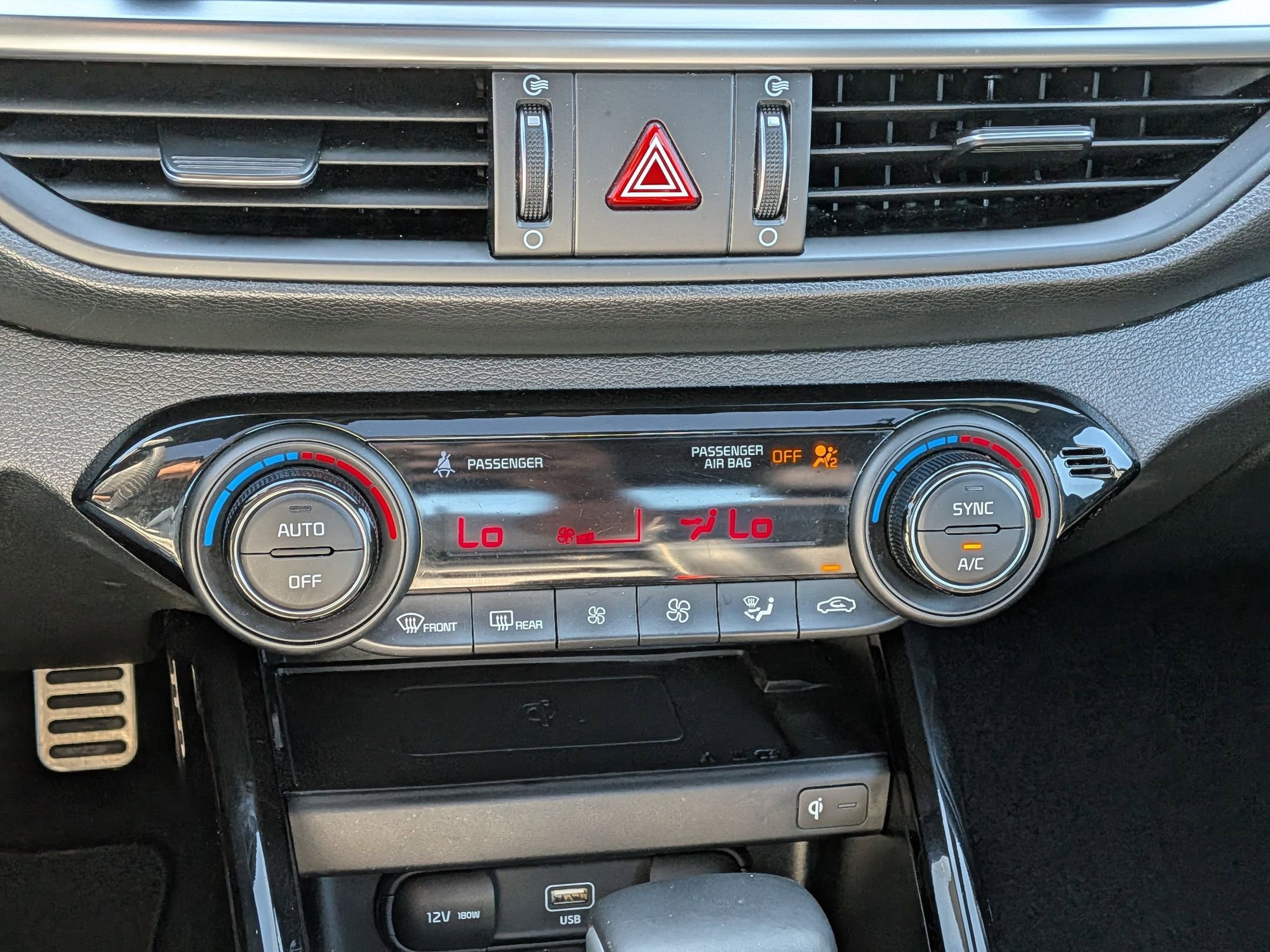 Used 2023 Kia Forte GT-Line w/ GT-Line Premium Package FWD image 27