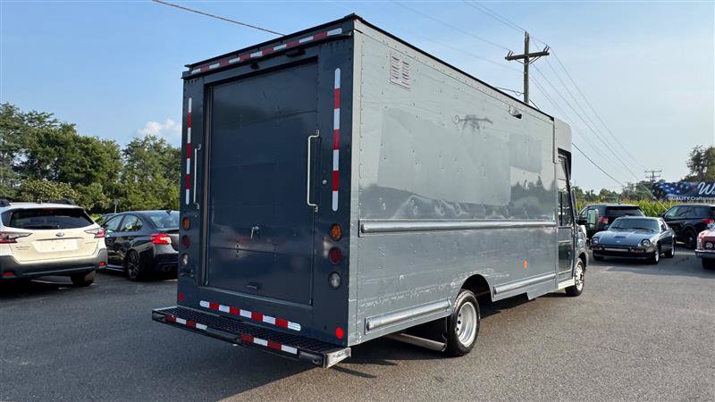 Used 2021 Ford Transit 350 DRW RWD image 5