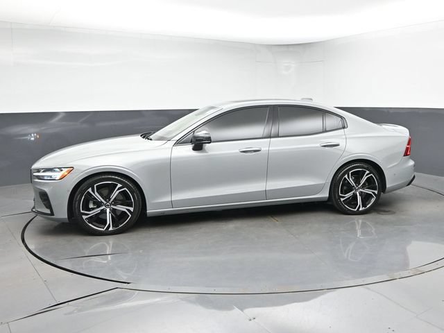 Used 2025 Volvo S60 B5 Plus FWD image 6