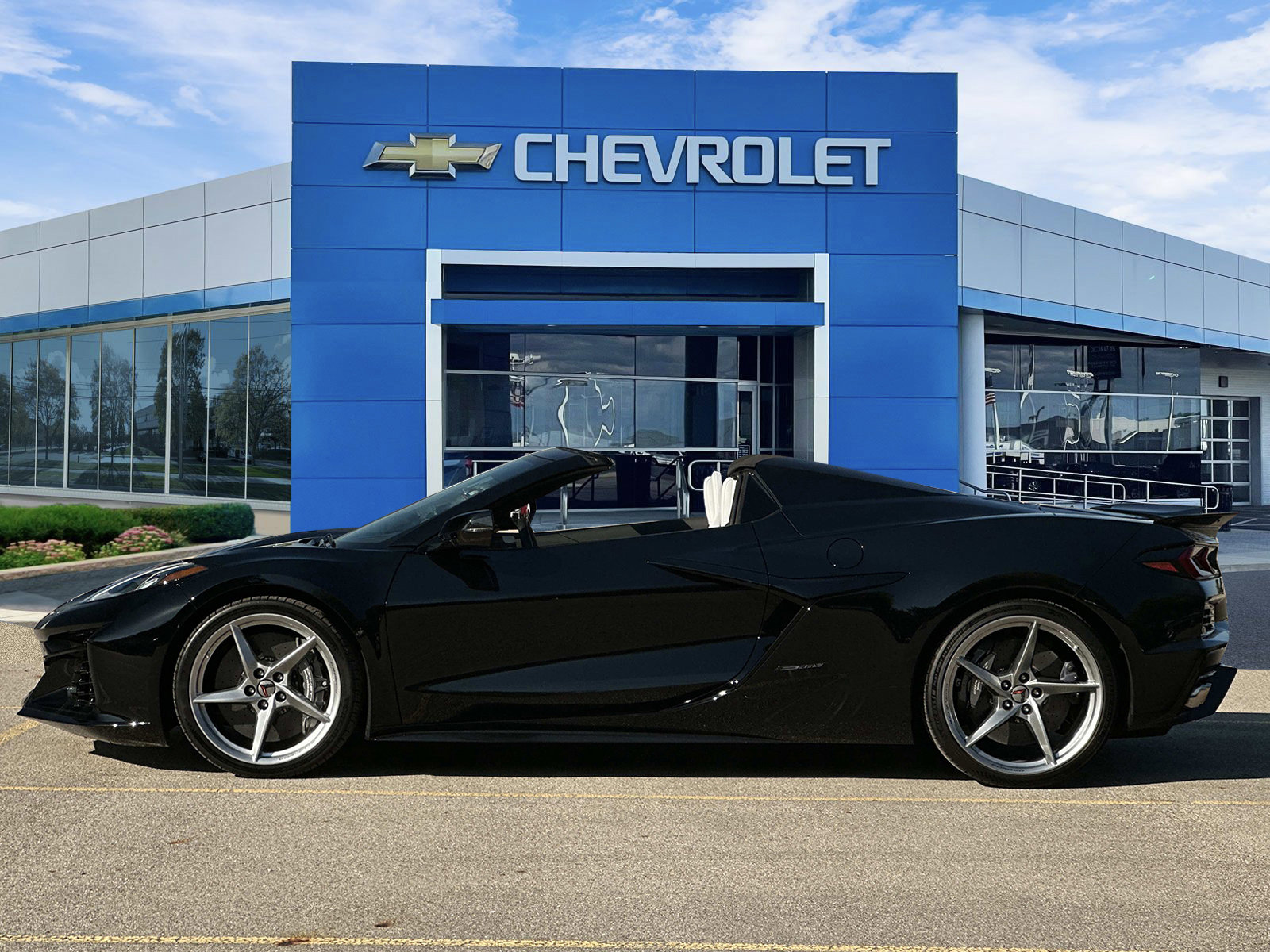 Used 2025 Chevrolet Corvette E-Ray image 2