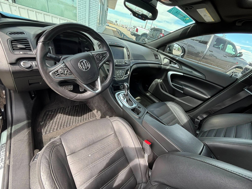 Used 2017 Buick Regal GS w/ Driver Confidence Package #2 image 7