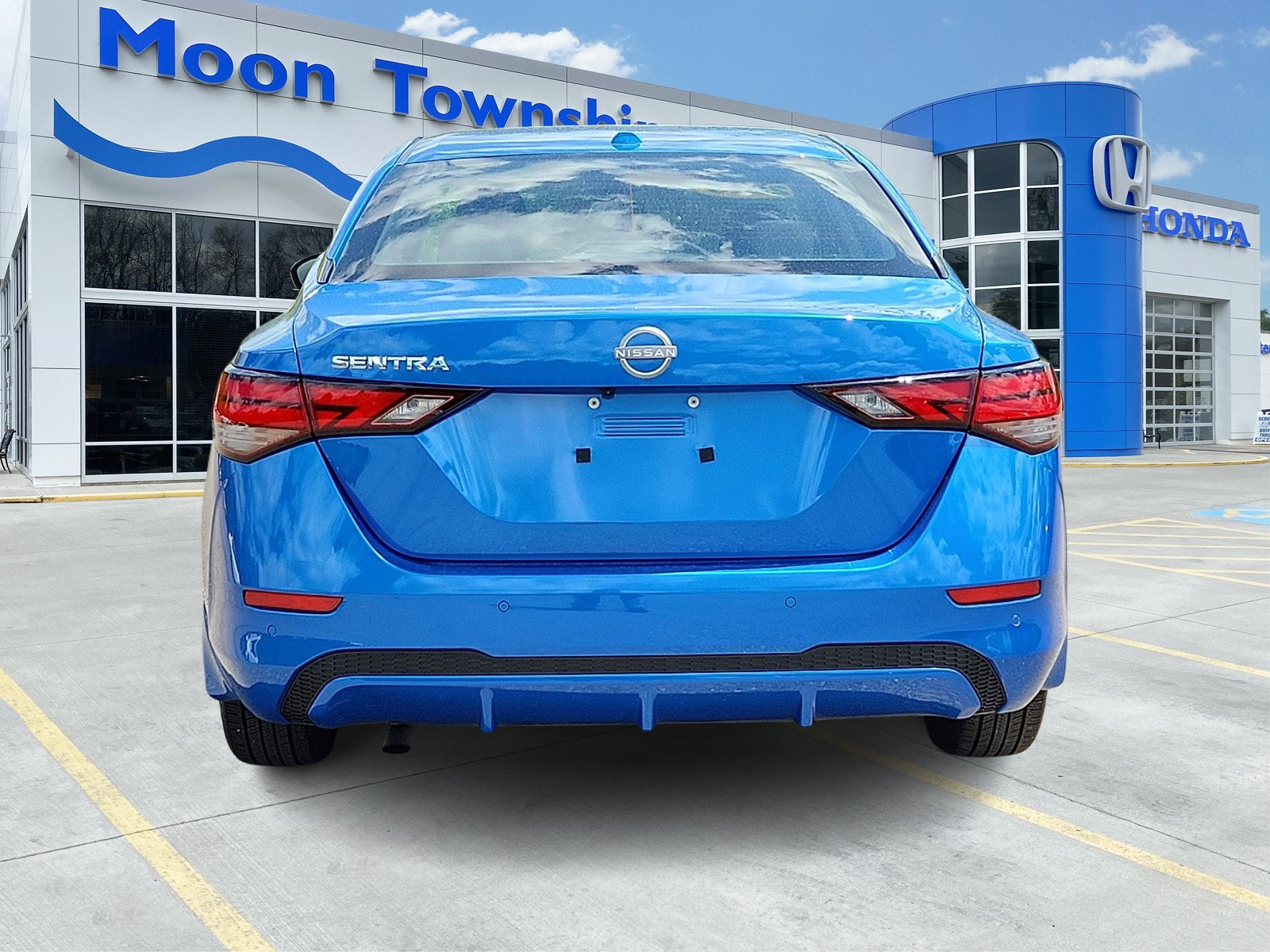 Used 2025 Nissan Sentra SV FWD image 5