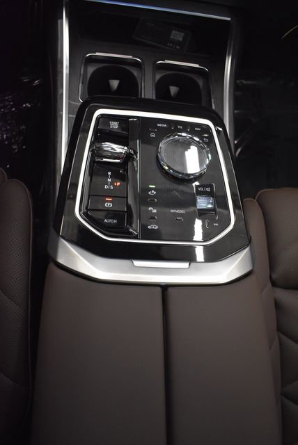 New 2026 BMW 740i xDrive w/ Premium Package AWD/4WD image 29