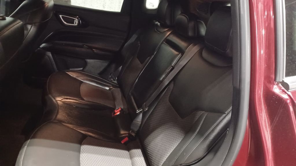 Used 2022 Jeep Compass Altitude w/ Convenience Group image 7