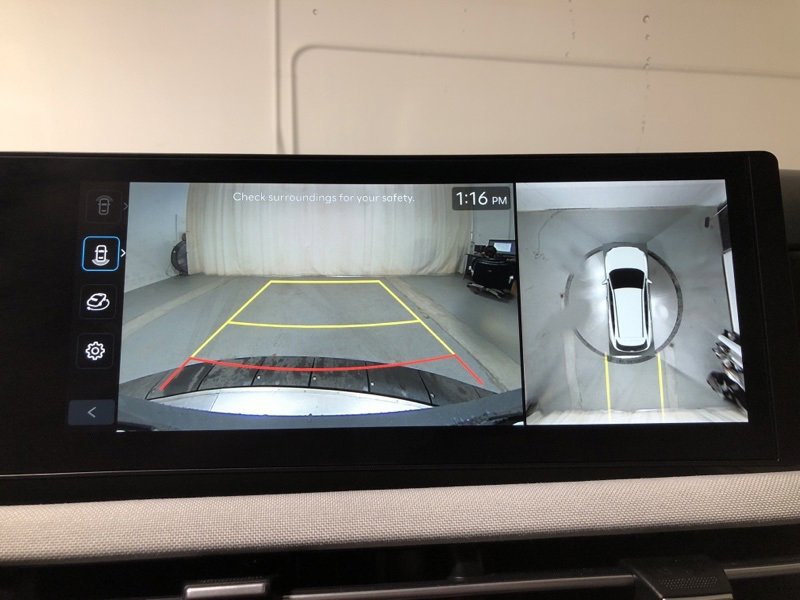 Used 2025 Hyundai Tucson Limited image 36