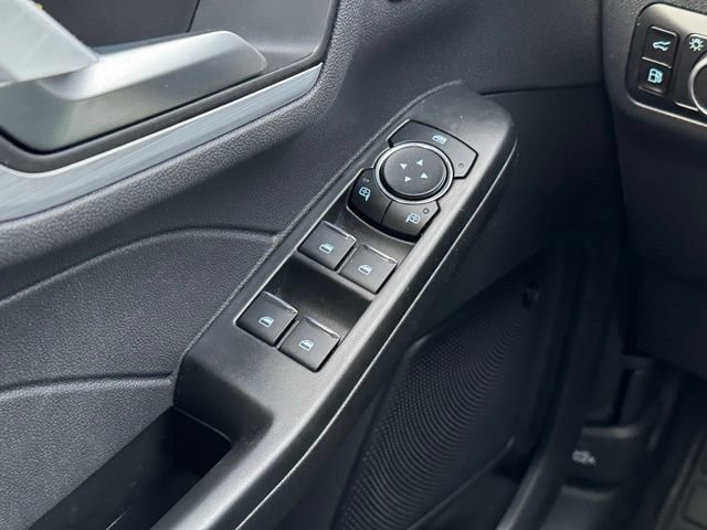 New 2026 Ford Escape SE w/ PHEV Premium Package FWD image 27