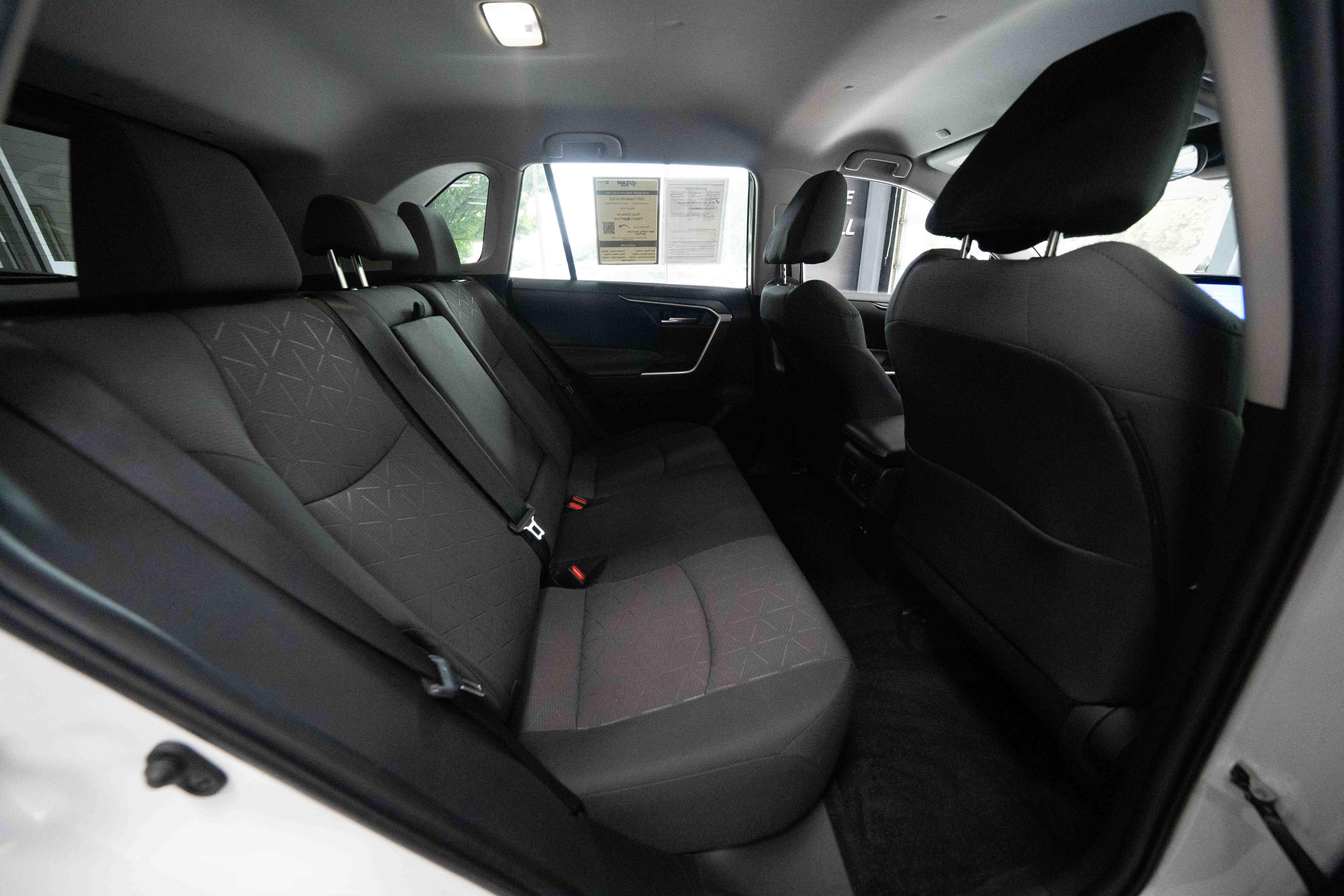 Used 2023 Toyota RAV4 XLE AWD/4WD image 25