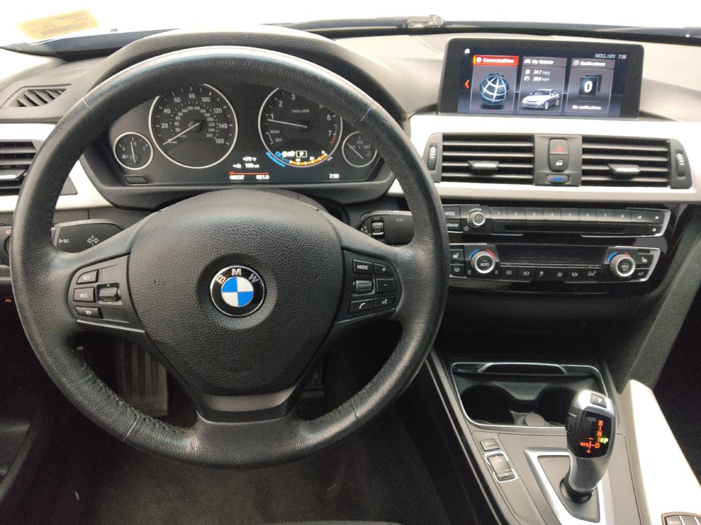Used 2018 BMW 320i xDrive Sedan w/ Convenience Package AWD/4WD image 22