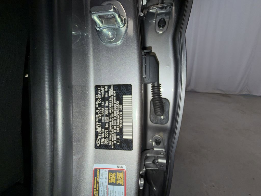 Used 2023 Hyundai Elantra SEL image 15