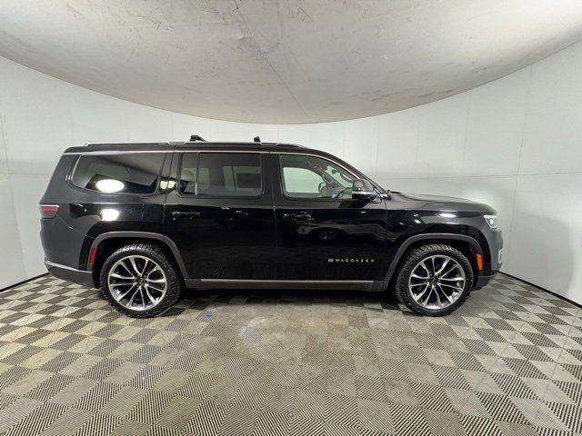 Used 2022 Jeep Wagoneer Series III w/ Premium Group I image 5