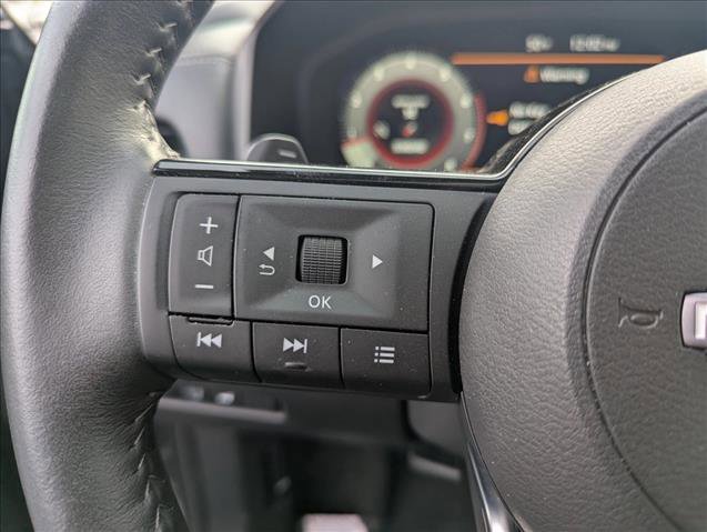 Used 2024 Nissan Rogue SL w/ SL Premium Package image 10