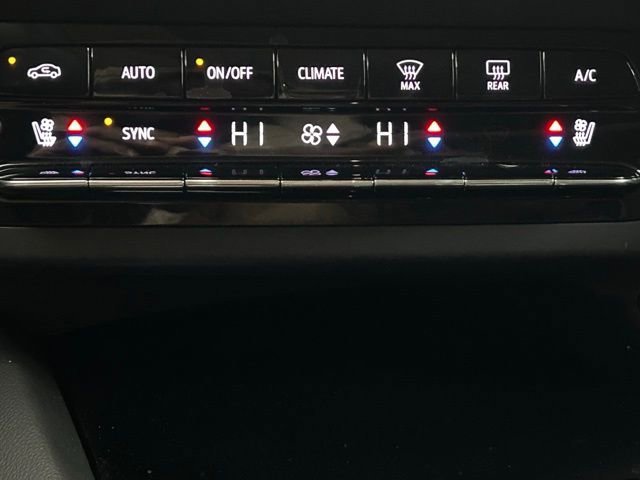 Used 2023 Buick Envision Avenir image 30