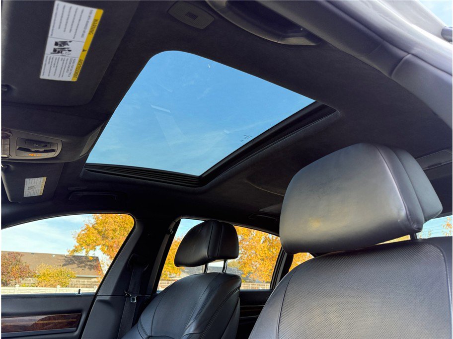 Used 2015 BMW 750Li RWD image 31