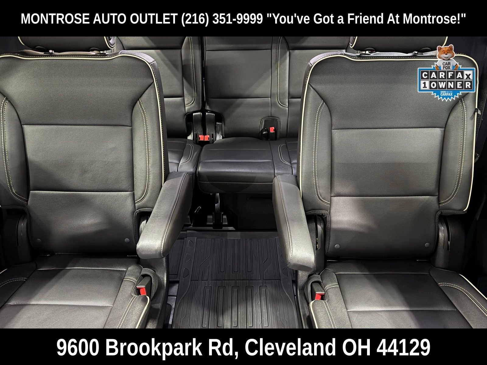 Used 2023 GMC Yukon XL SLT w/ SLT Premium Package image 32